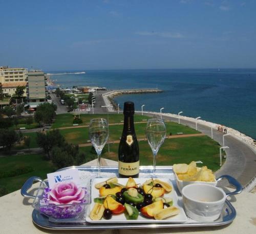 Hotel Bristol Pesaro Exterior photo